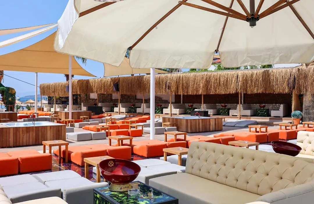 Sapphire Club Hotel-1